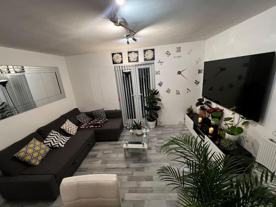 1-Bed Flat With Fast Wi-Fi In Prime Location 15Mins From Central Londres Exterior foto