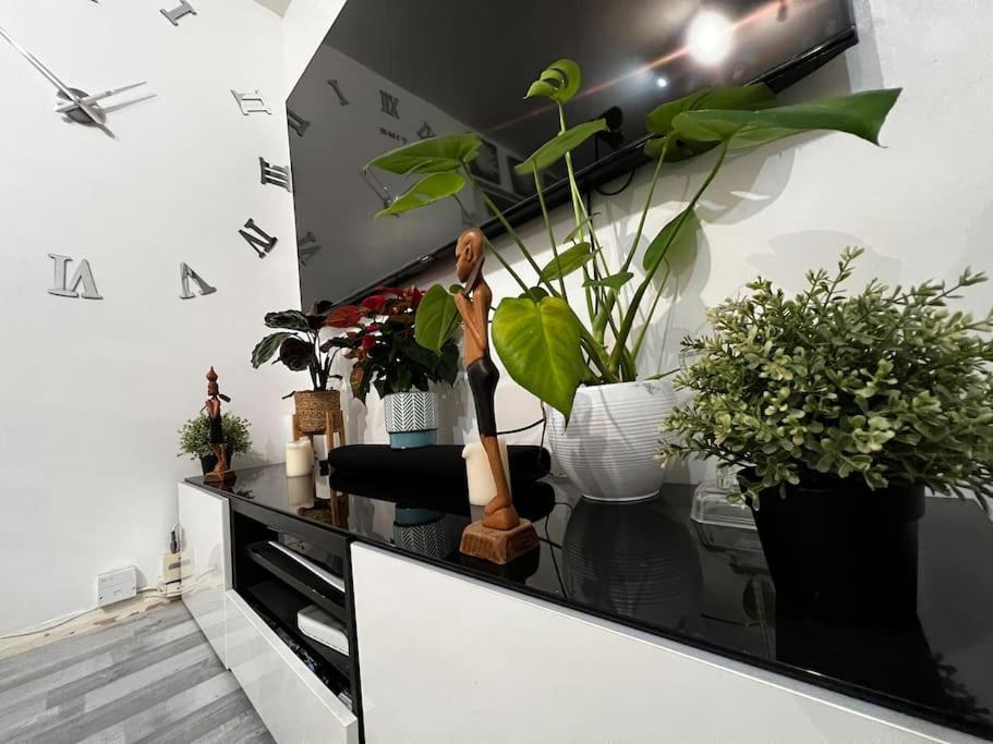 1-Bed Flat With Fast Wi-Fi In Prime Location 15Mins From Central Londres Exterior foto