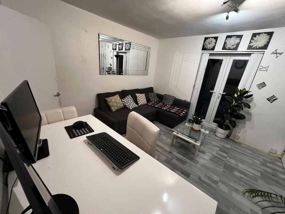 1-Bed Flat With Fast Wi-Fi In Prime Location 15Mins From Central Londres Exterior foto